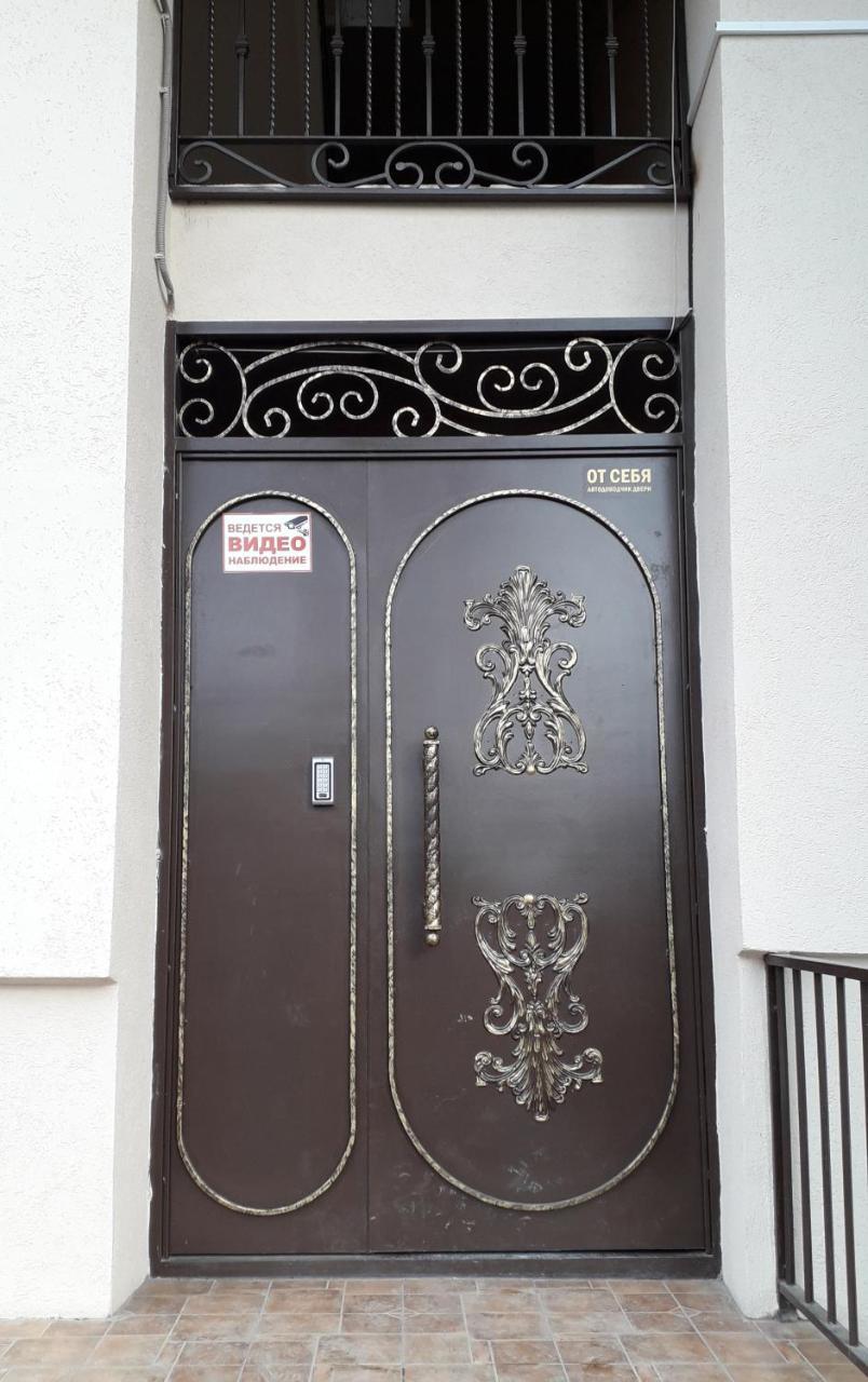 Chasha Polnaya Apartment Sukhumi Exterior photo